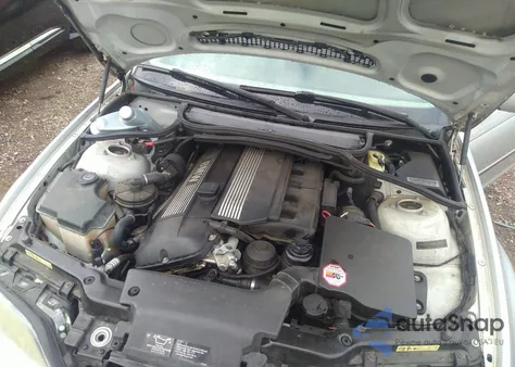 2005 BMW 330I из США, поврежденный, VIN WBAEV53485KM41144